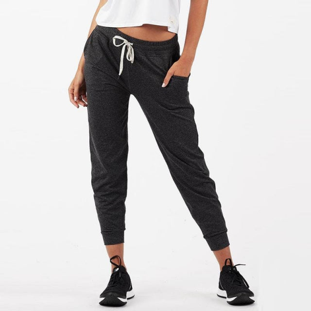 Vuori Women's Performance Jogger Charcoal Heather